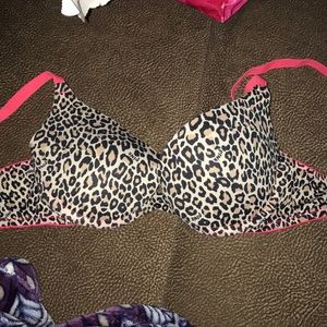 Pink light push up bra 32B